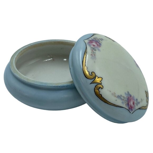 Antique Limoges Porcelain Trinket Box With Hand-Painted Floral Design - Picture 3 of 7